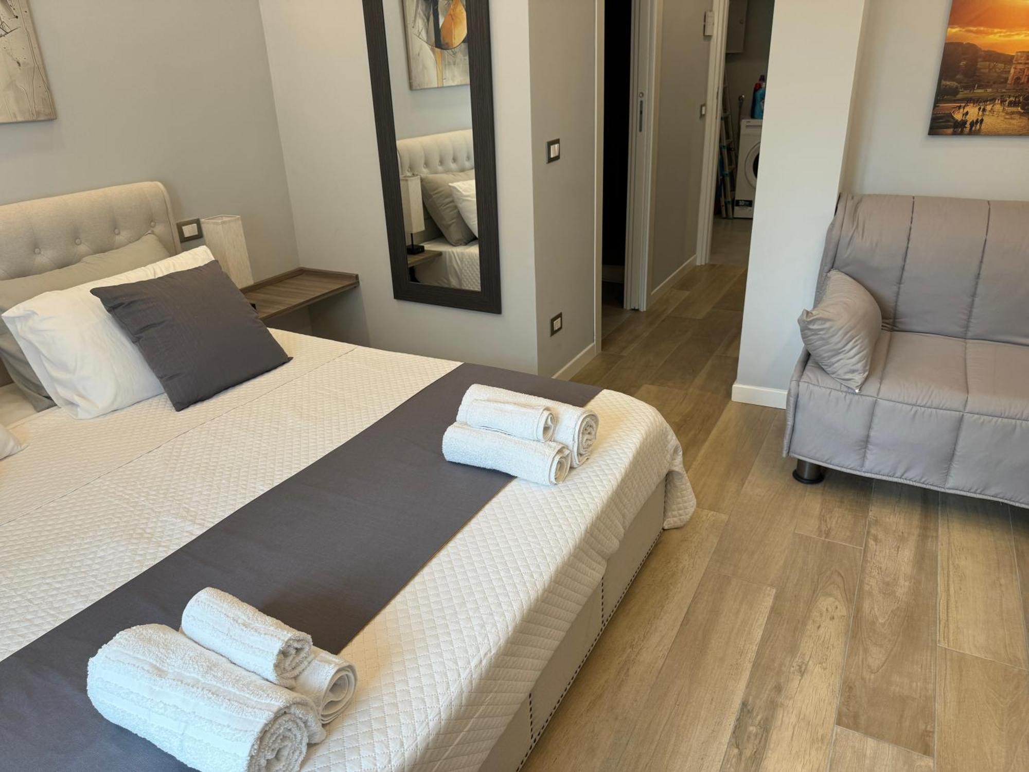 Отель Niky House Roma Экстерьер фото